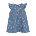 Blaues Kinder-Sommerkleid mit Blumenmuster und Rüschenärmeln, ideal für warme Tage und besondere Anlässe.