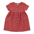 Rotes Kinderkleid mit kurzen Ärmeln und Holzknöpfen, ideal für den Sommer.