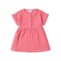 Rosa Baby-Mädchenkleid mit kurzen Ärmeln und drei Knopfleiste, niedlich und bequem für den Sommer.