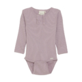 Lila Langarm-Babybody mit Knopfleiste, weiche Bio-Baumwolle, ideal für gemütliche Babymode.