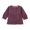 Lila Baby-Kleid mit langen Ärmeln und Knopfleiste, verziert mit Kreismuster. Ideal für stilvolle Anlässe.