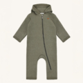 Olivegrüner Baby-Schneeanzug mit Kapuze und Reißverschluss aus Fleece für kalte Temperaturen.