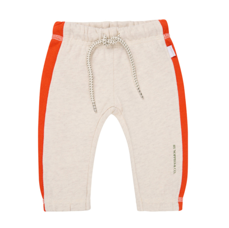Babyhose aus Baumwolle in Beige mit roten Streifen, elastischem Bund und Kordelzug für bequemen Sitz.
