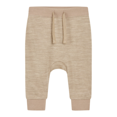 Beige Babyhose mit elastischem Bund und Kordelzug, ideal für bequeme und stilvolle Alltagskleidung.